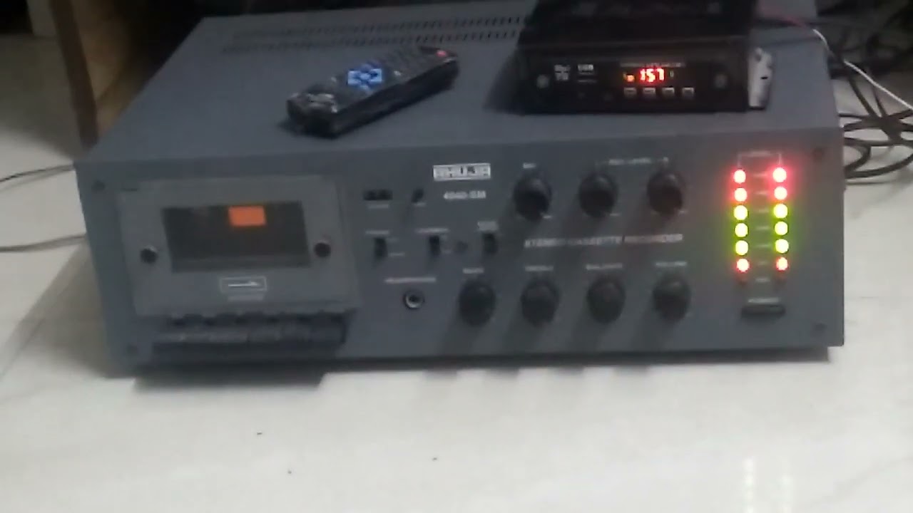 AHUJA AMPLIFIER 4040SM