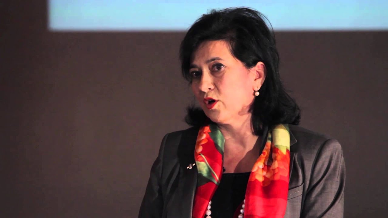 Pico gumitól a szecesszióig: Judit Tar at TEDxSomlóiStWomen