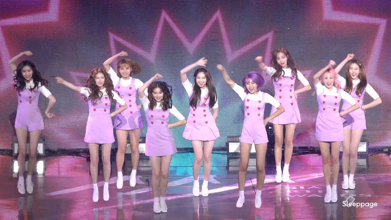 [4K] 모모랜드 MOMOLAND 꼼짝마&어마어마해 Freeze & Wonderful Love by Sleeppage