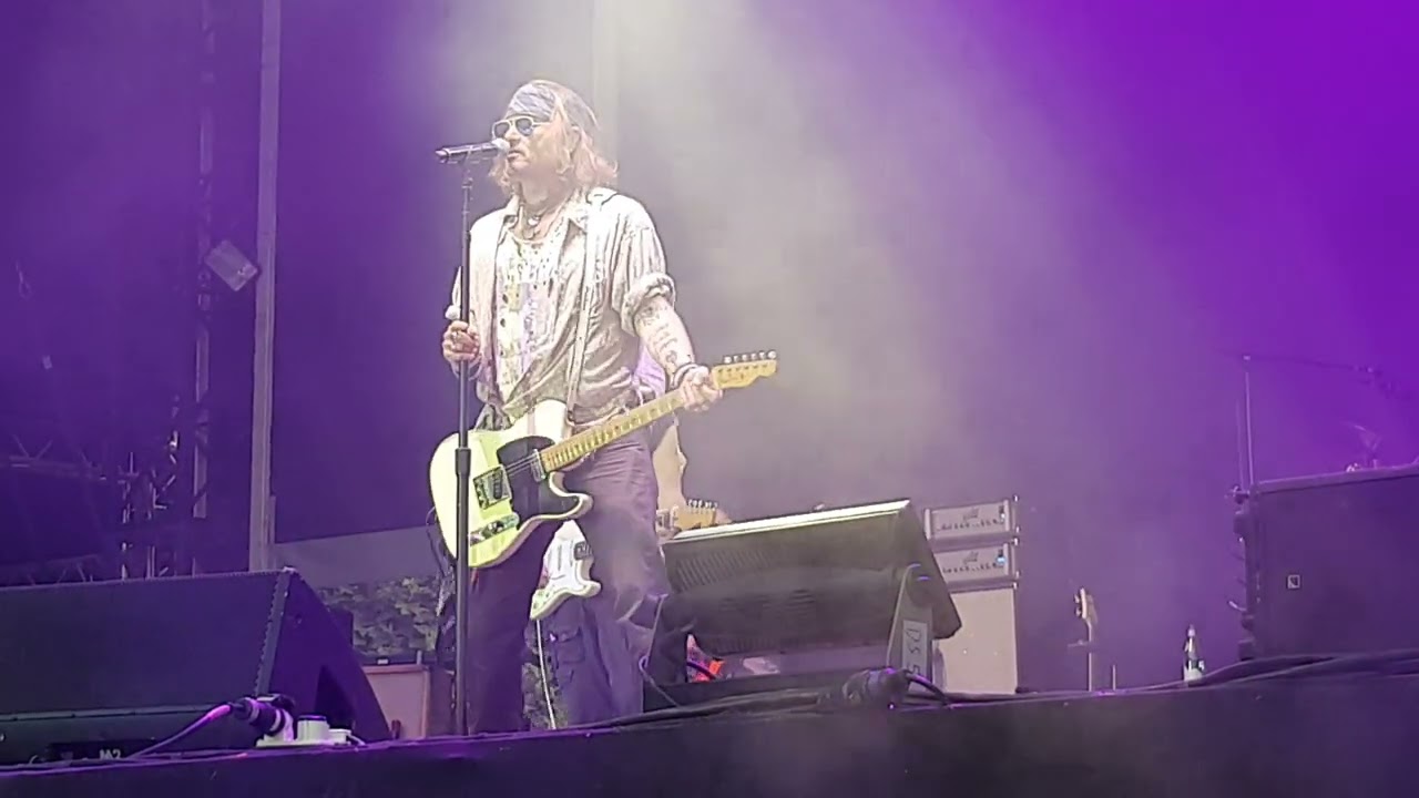 Jeff Beck and Johnny Depp - Isolation - Live Vitrolles 2022 [4K]
