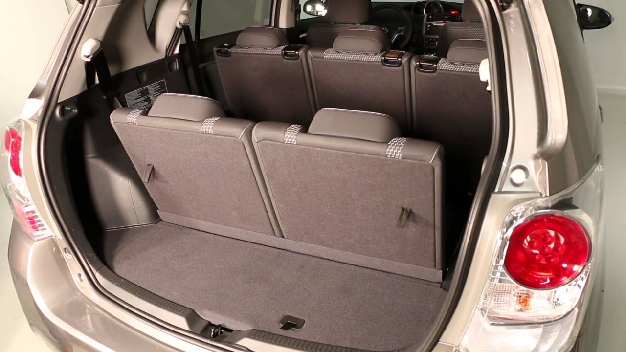 Toyota Verso. Modelo 2014. Interior | km77.com