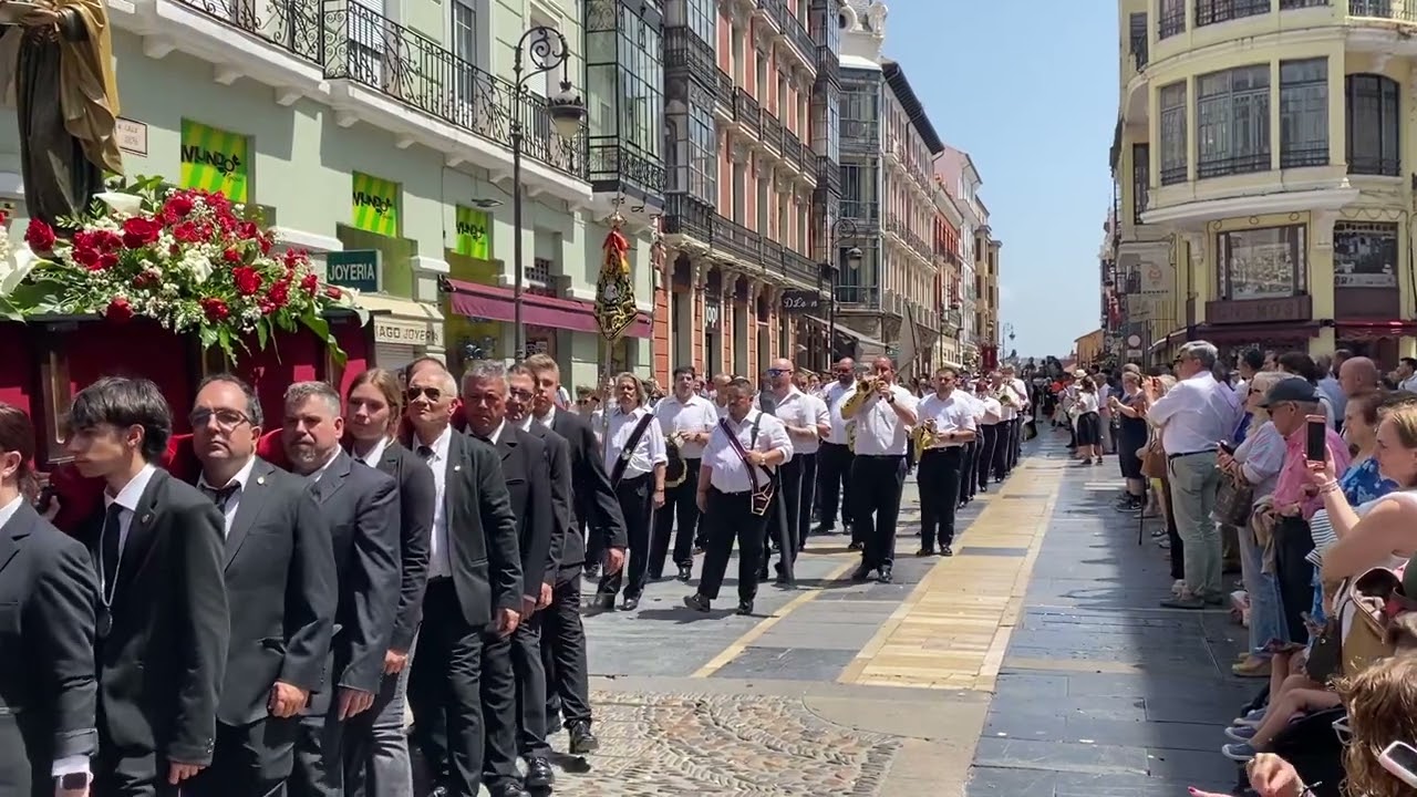 Madre. Banda de CC y TT Ntra. Sra. de la Soledad (León)