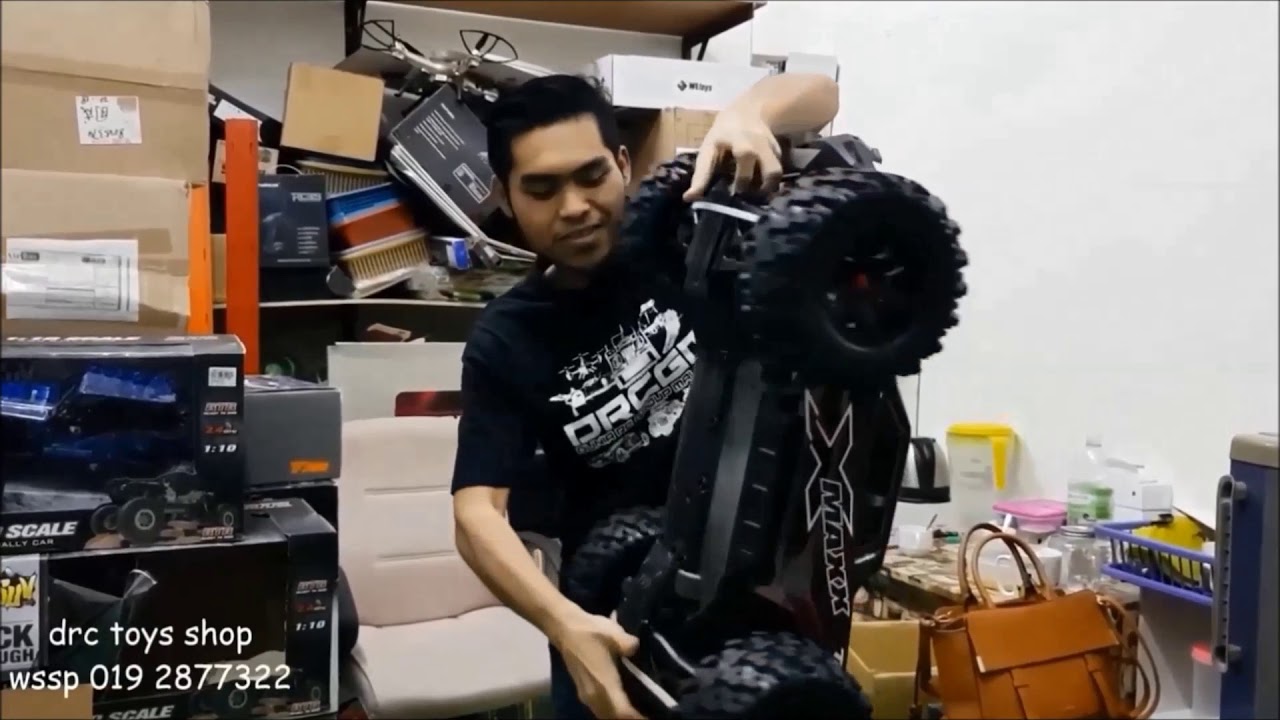 Monster X-maxx 8s unboxing and test
