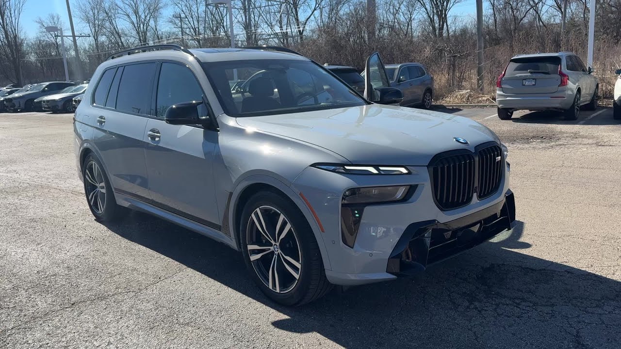 Pre-Owned 2025 BMW X7 M60i at Fields BMW Northfield | Northfield, IL