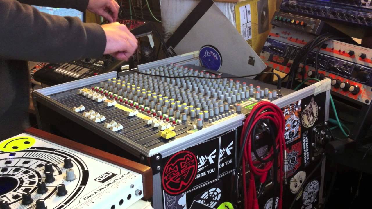 Vikkei LIVE 2015 (first preview)