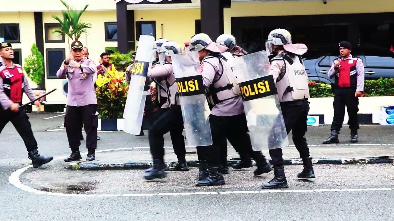 TINGKATKAN KESIAGAAN POLRES PPU GELAR SIMULASI PENGAMANAN AKSI UNJUK RASA