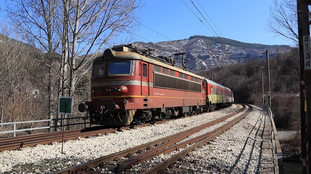 КПВ 20203 София-Мездра с локомотив 