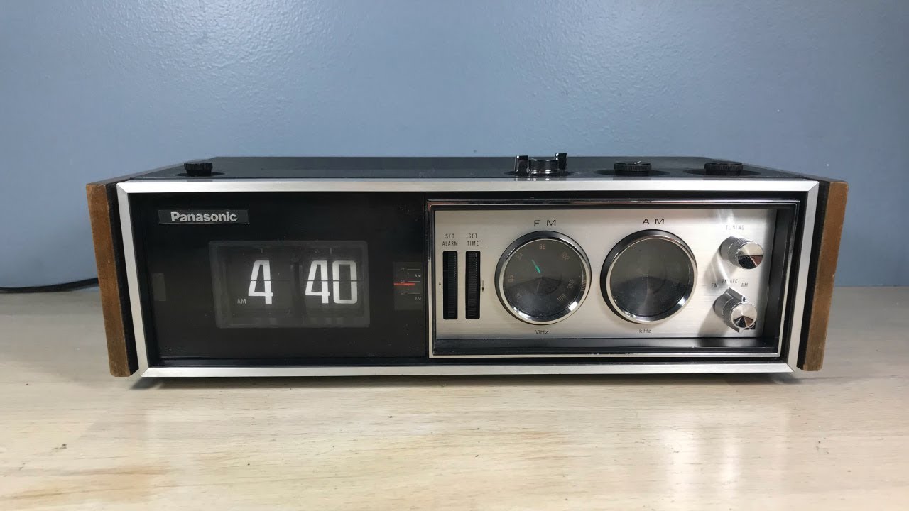 The Panasonic Cameron  RC-7469 Flip Clock Radio