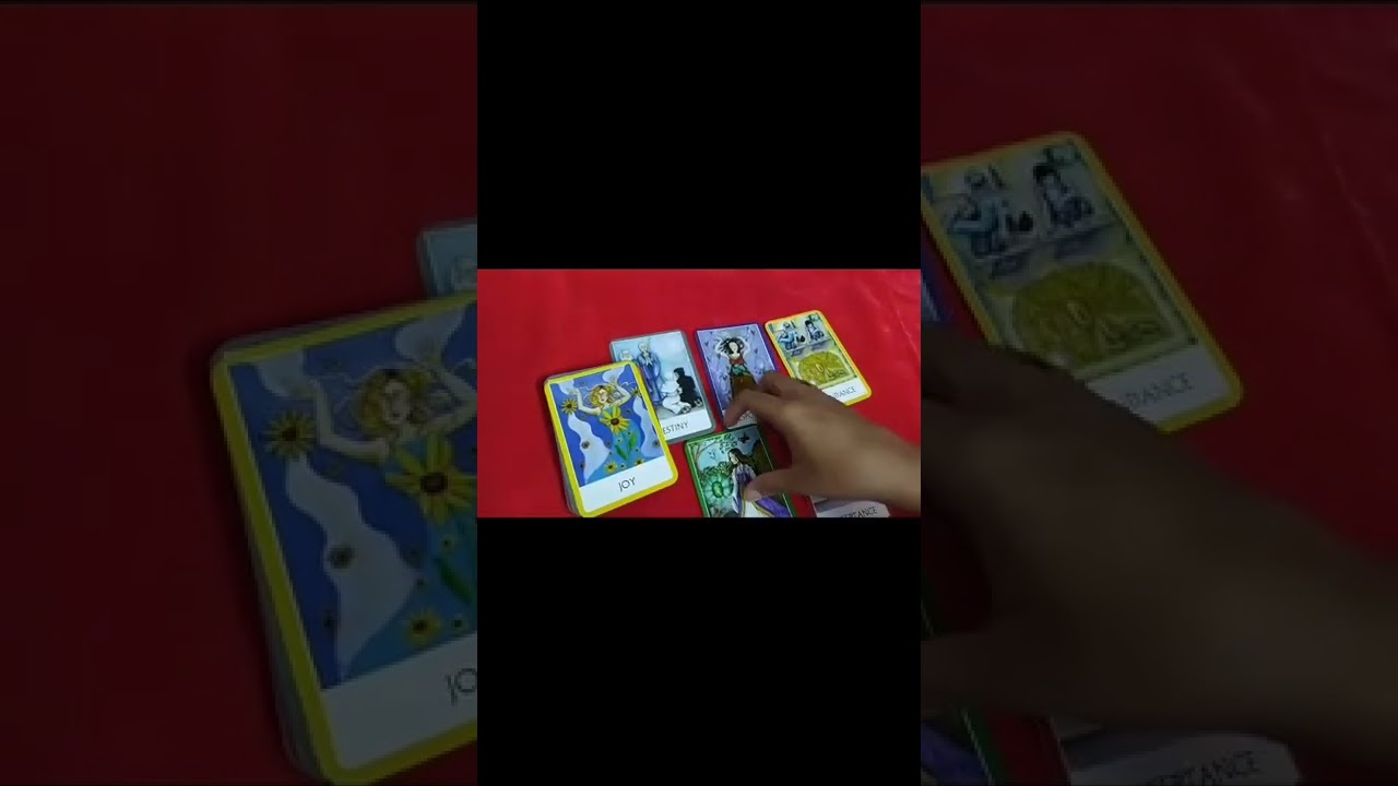 WHAT IS COMING FOR ME IN THE FUTURE? check comments section for the answer #futurereading #tarotcard