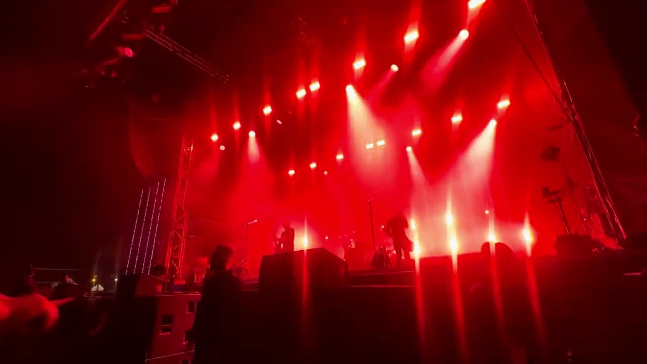 Pendulum - Cannibal (Live @ Palace Foreshore, St Kilda)
