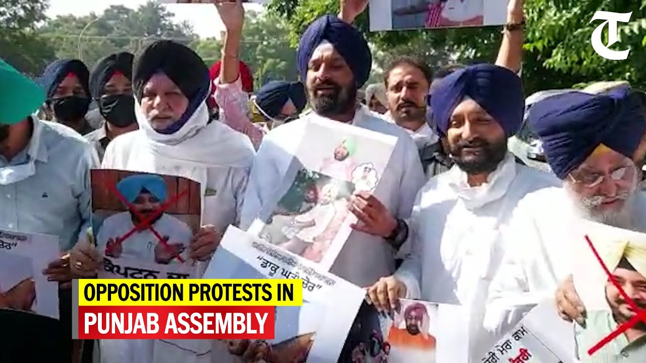 Akali, Lok Insaaf Party MLAs stage protest in Vidhan Sabha over post-matric scholarship scam