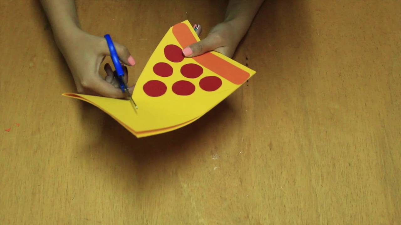 Tarjeta en forma de Pizza Kawai