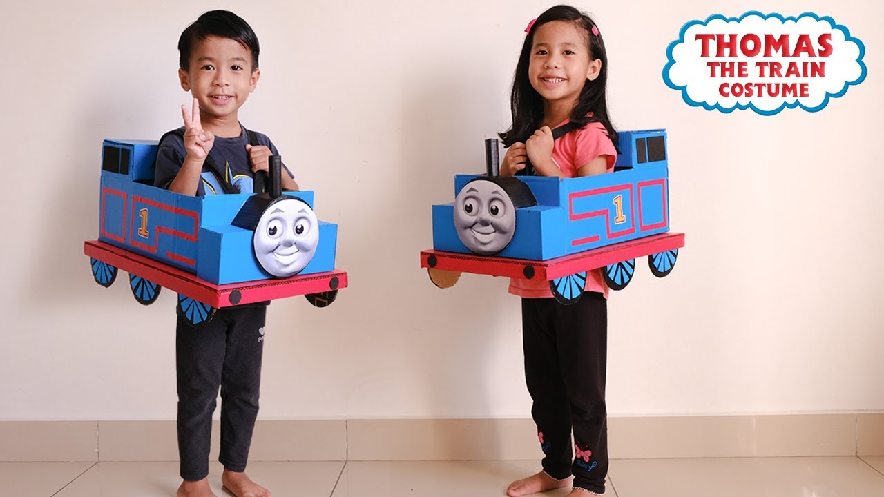 DIY I How to Make a Cardboard Train I Thomas & friends