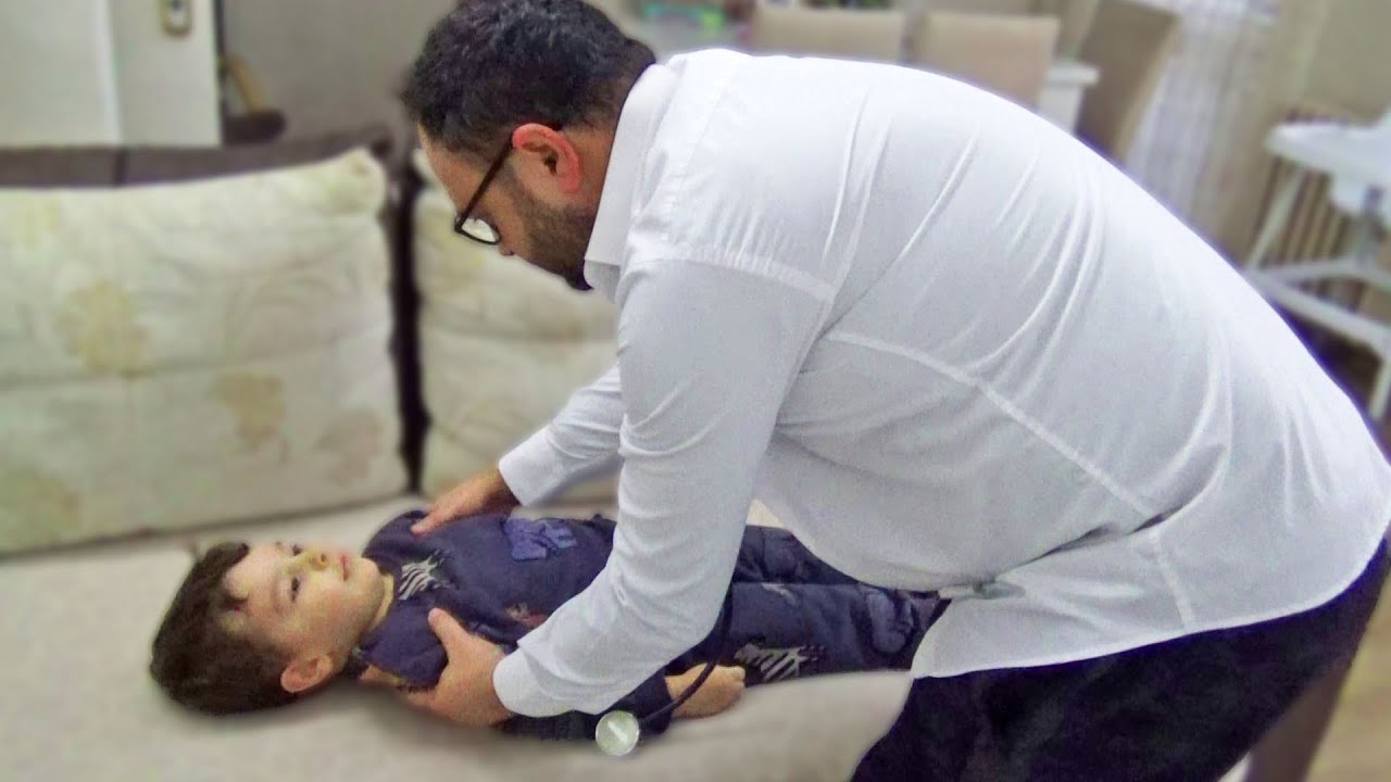 Doktorculuk Oyunu, Babam ile doktor oyuncak seti ile doktor oyunu oynadık #2