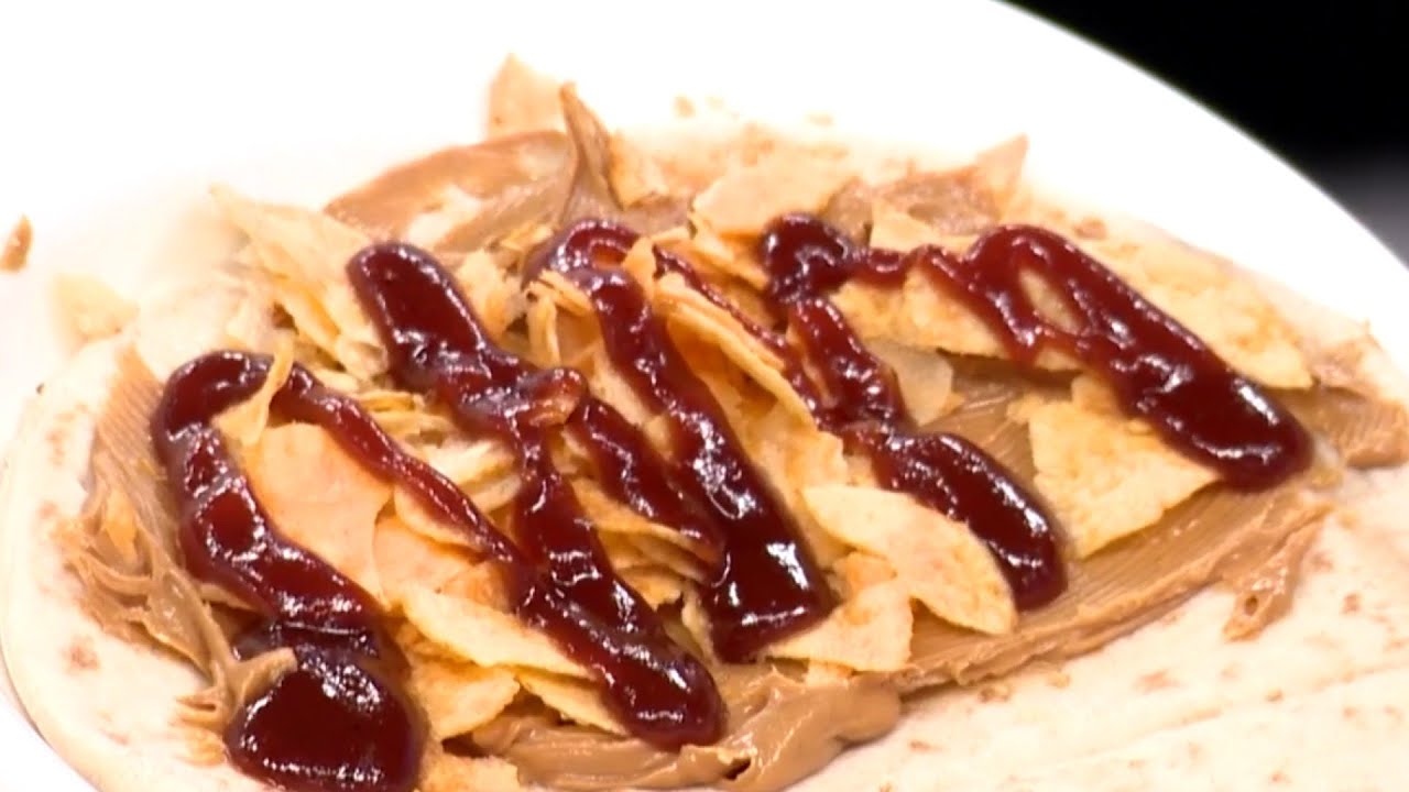 What's The Buzz- Jeff Daniels' Viral Sandwich