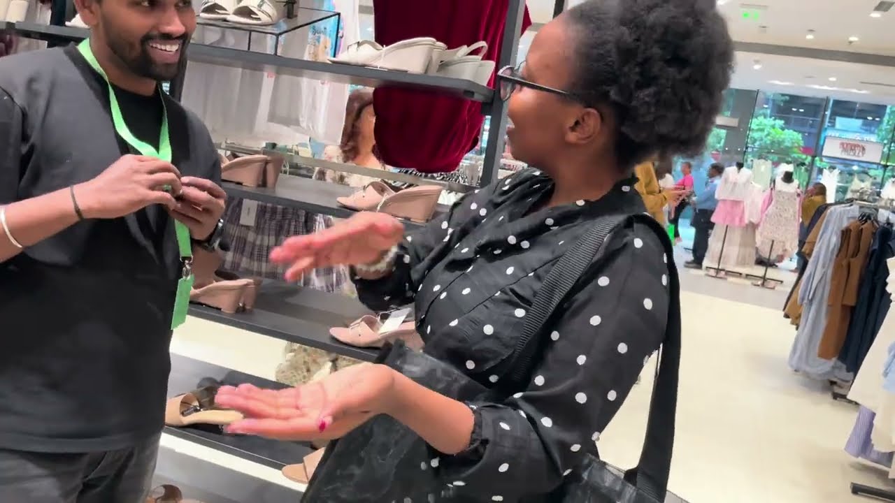 🛍️ Shopping Spree in an 🇿🇼🇮🇳Indian Mall as African girl 😁🙊My First Experience