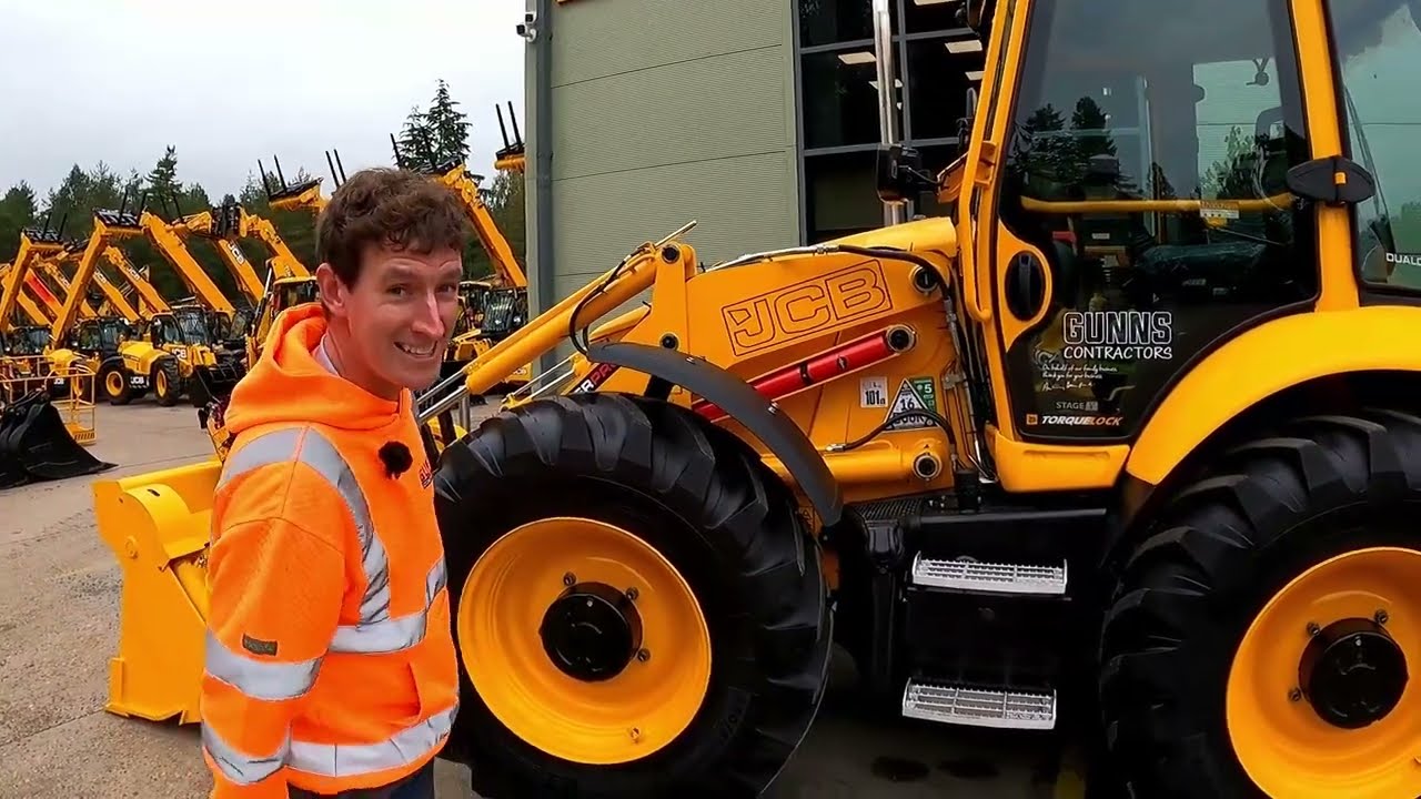 Новая миллионная серия JCB 4CX