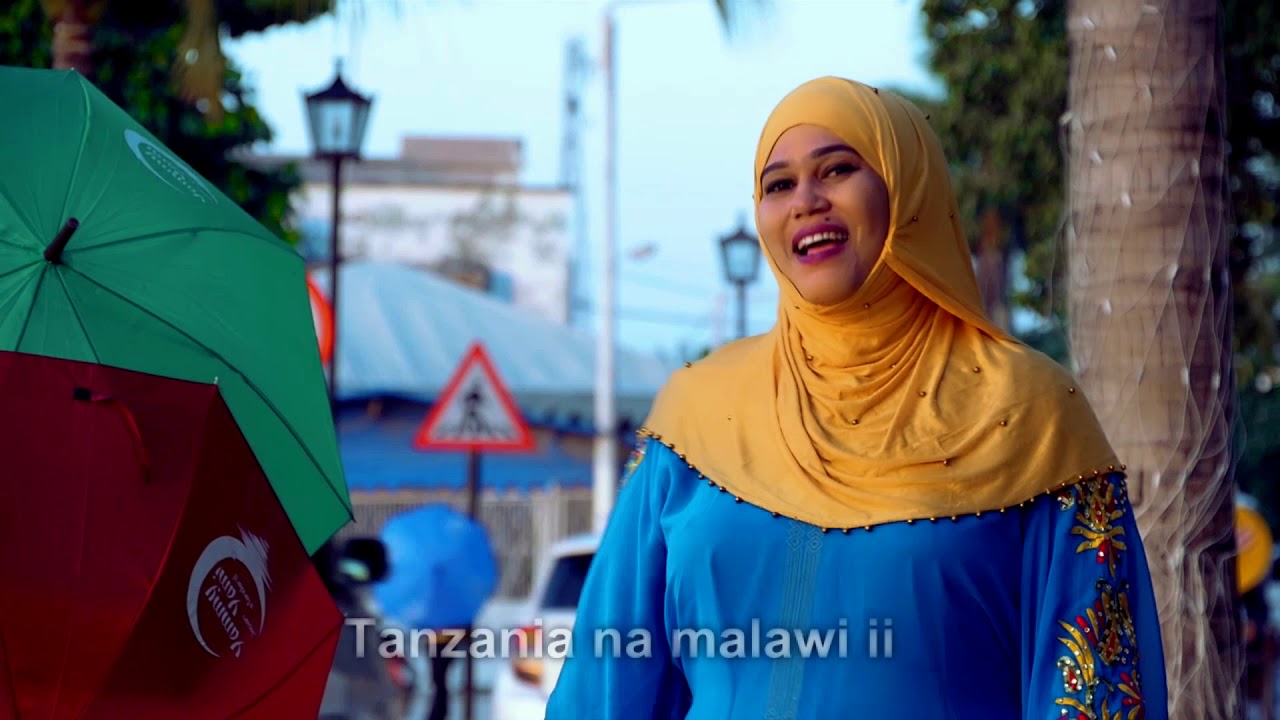 Yammy yami ni moto si mchezo hawana mpinzani kutana na Ukhty Suria alivyowakubali Yammy yami