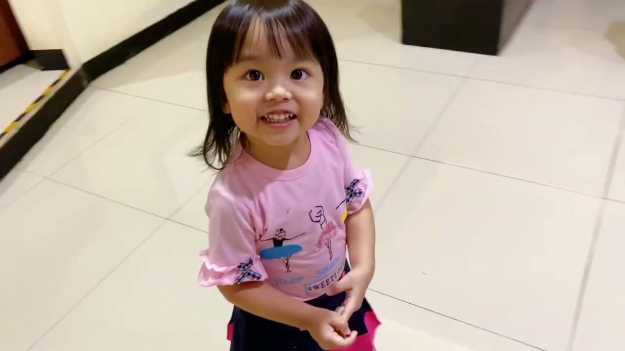 Adel cuci rambut di salon pertama kali #impression #salon #kidsactivities #november #2021