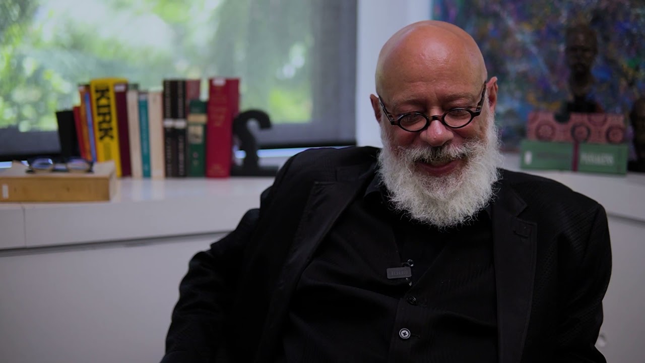 Quem é mais feliz, o homem profundo ou o homem superficial? | Luiz Felipe Pondé