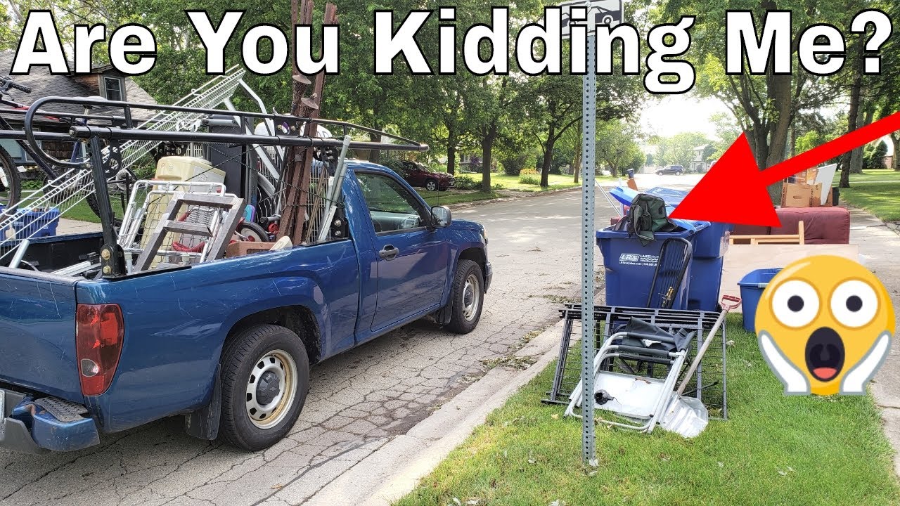 Они просто выбросили его — как будто наступил конец света