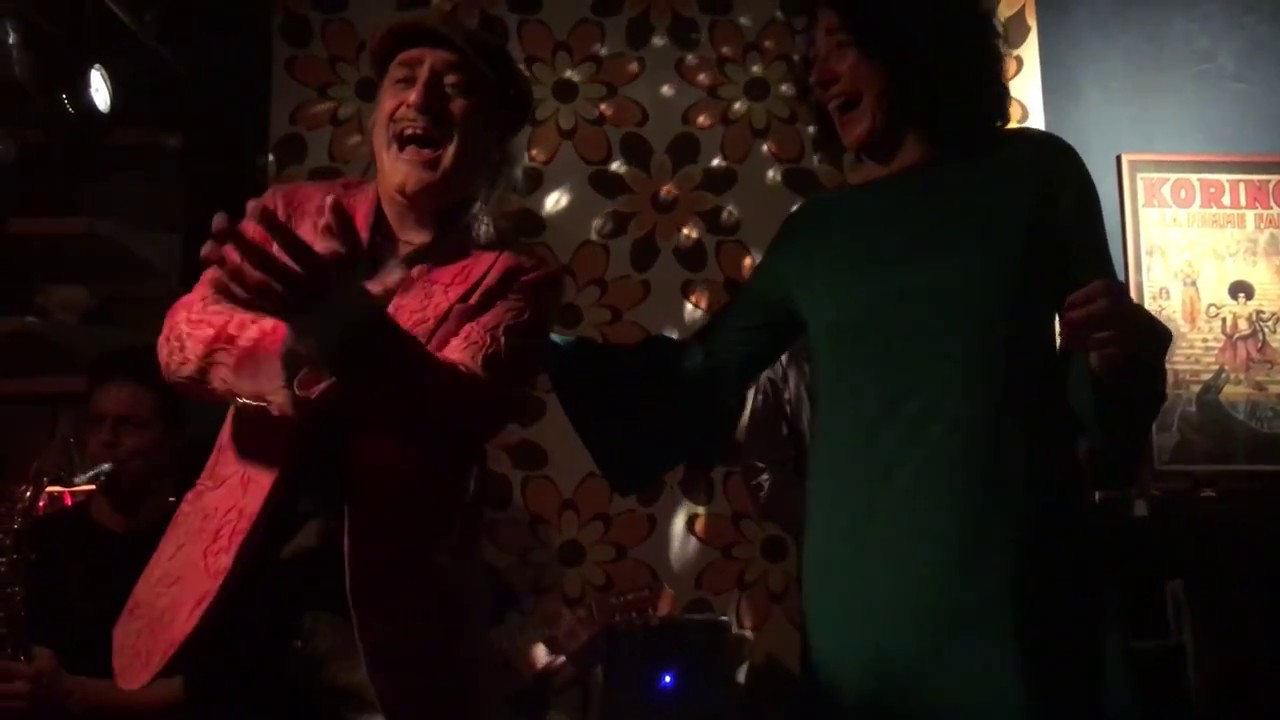 Tonino Carotone y Piluka Extraordinario en Bodegas Lo Maximo - lavapiés - 2017