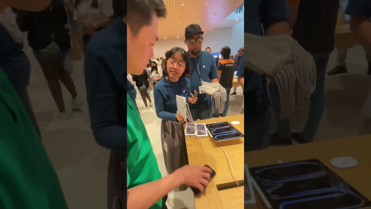 Iphone 16 TRX Kuala Lumpur. Pre-order just Pick & Go 👍 #iphone16 #iphone16pro