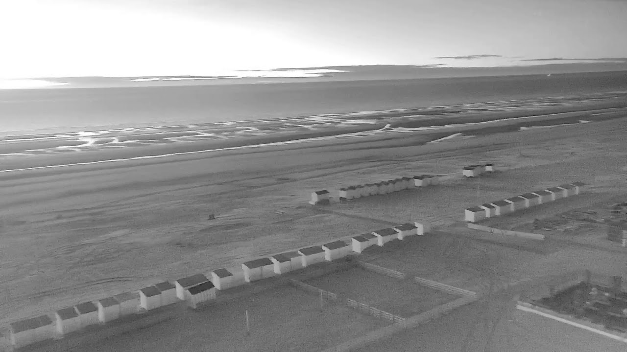 🔴 Live Webcam @ Brasserie Leopold I - De Panne Belgium
