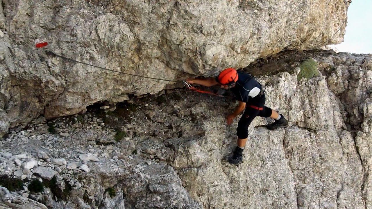 Jof Fuart / Viš via Anita Goitan