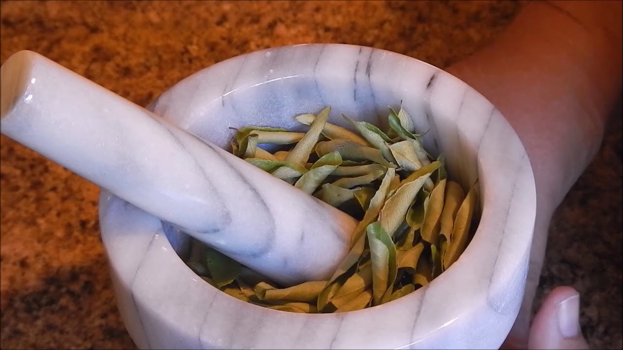 Making Curry Leaf Powder