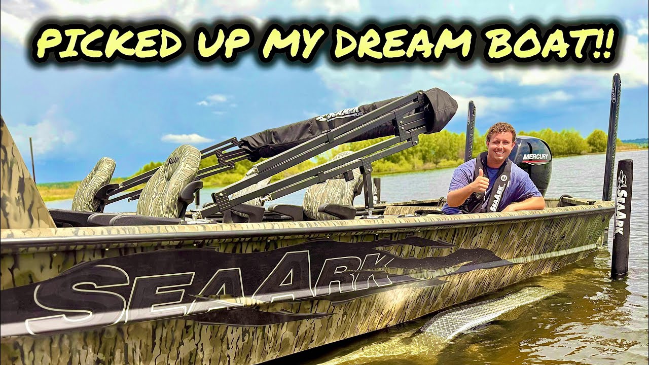 I Got a FREE SeaArk Flat Kat! (Factory Pickup + First Look)