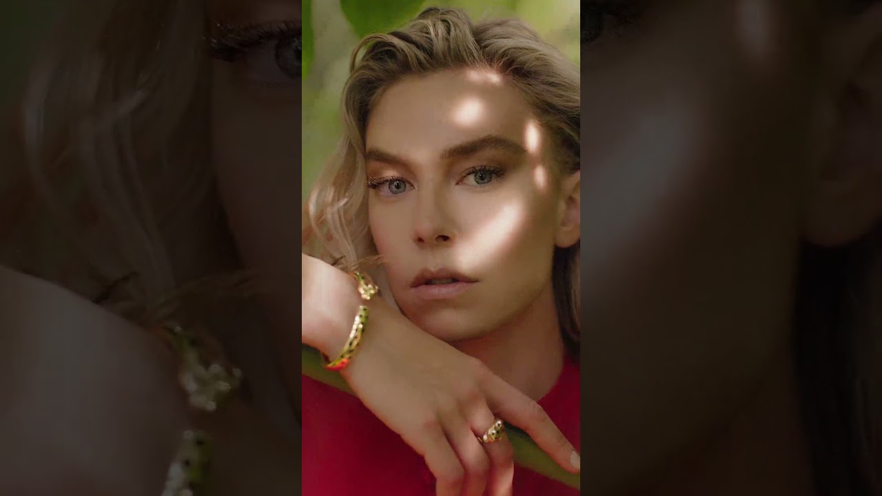 More feline and free than ever, the Panthère de Cartier collection unfolds without a hinge.