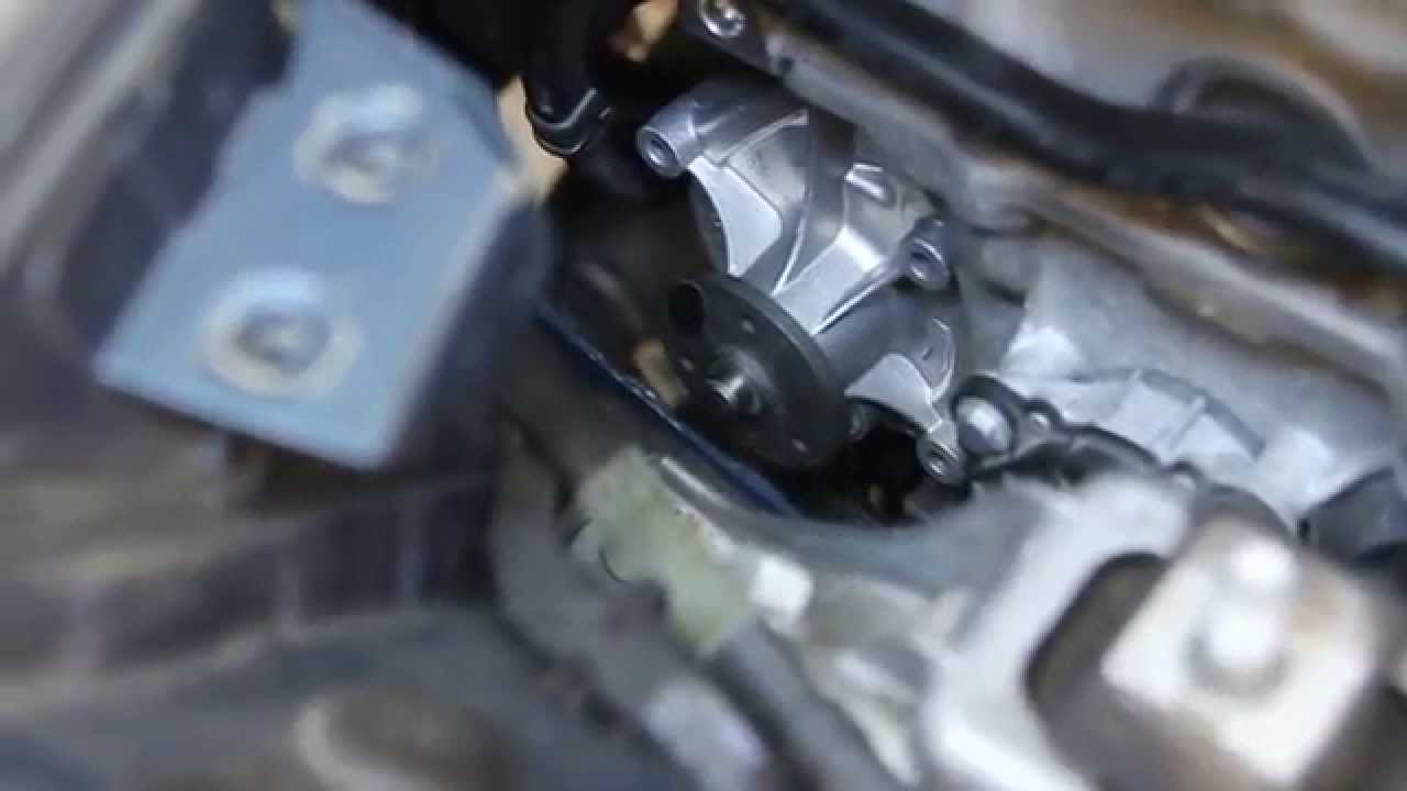 8 Steps to 2010 MINI S Clubman Waterpump Change