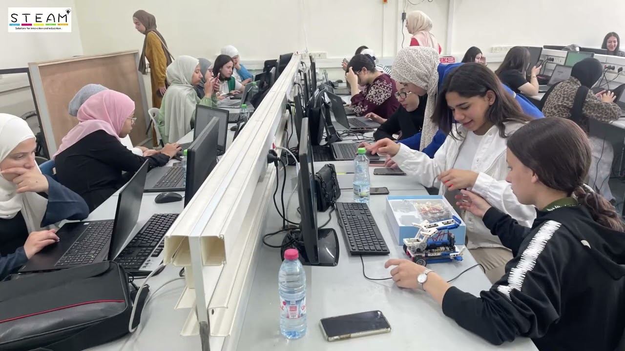 مشروع شابات مقدسيات نحو الهايتك