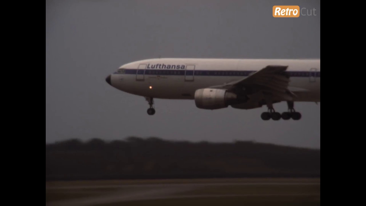 Flughafen Hamburg Fuhlsb&uuml;ttel | 1977 | RetroCut