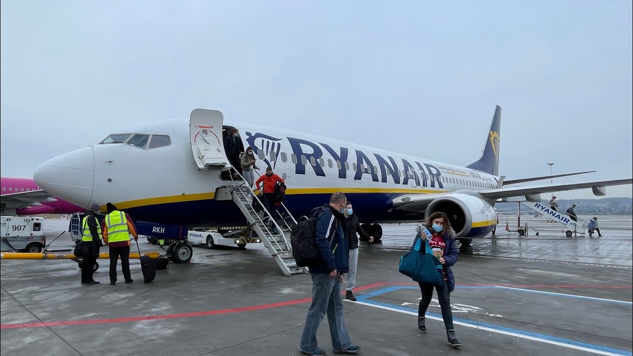 TRIP REPORT | BUZZ | 737-800 | NEWCASTLE-KRAKOW | ECONOMY | HD