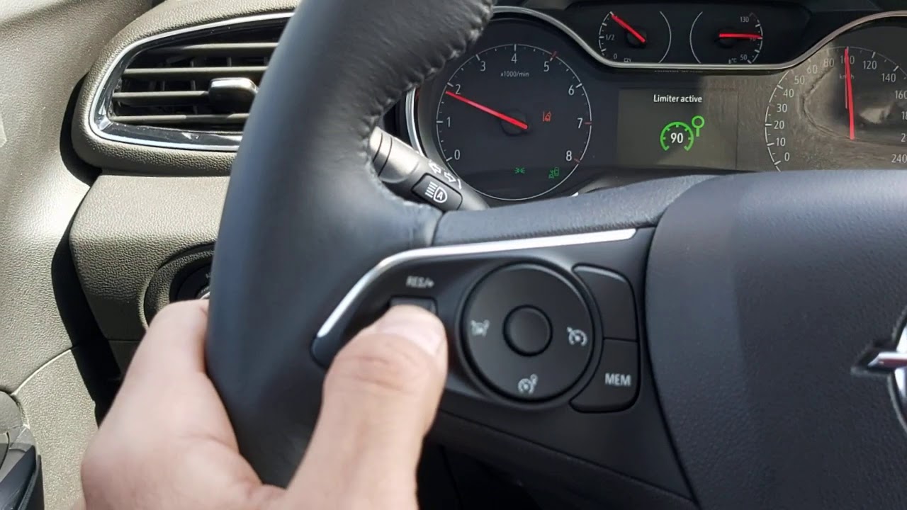 Opel Grandland شرح تشغيل محدد ومثبت السرعة والفرق بينهم أوبل جراندلاند