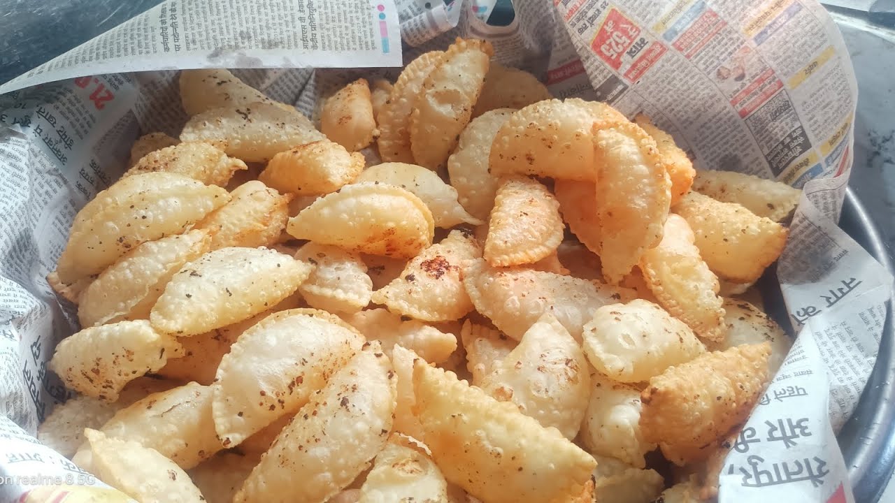 #mere Ghar per ban gai gujiya#🙏🙏💐💐📷