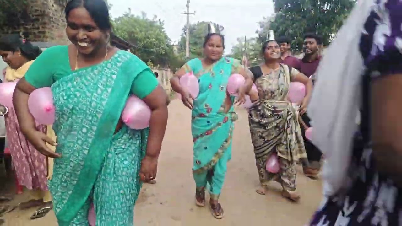 Chrishtmas 2025 celebrations మహిళలు ఆటలు పోటీలు బెలూన్ game