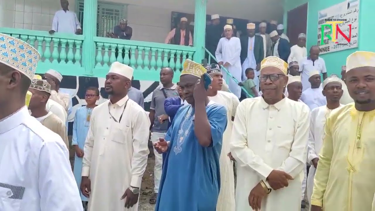 cérémonie des funérailles de l’ancien Gouverneur de Ndzuwani, Ahmed Ben Allaoui.Mirontsy Anjouan