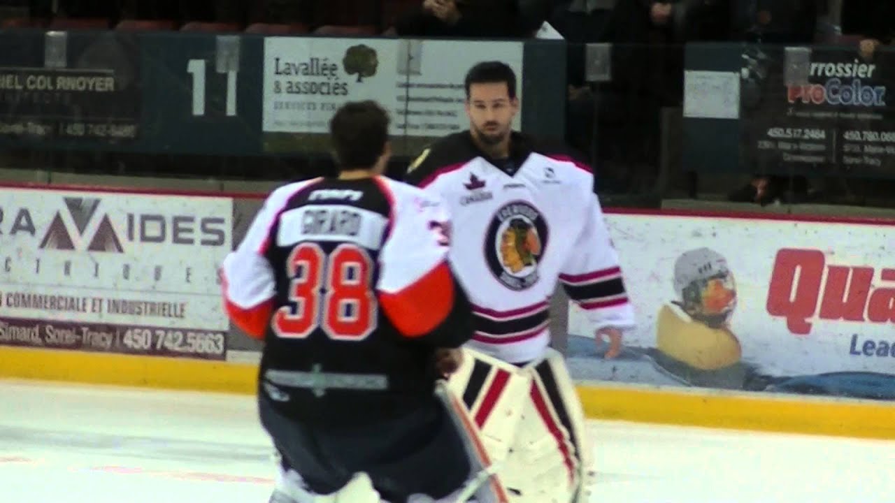 Line Brawl &Eacute;perviers vs Assurancia/David Lacroix vs Kevin Bolduc + Mathieu Dugas vs Gabriel Girard