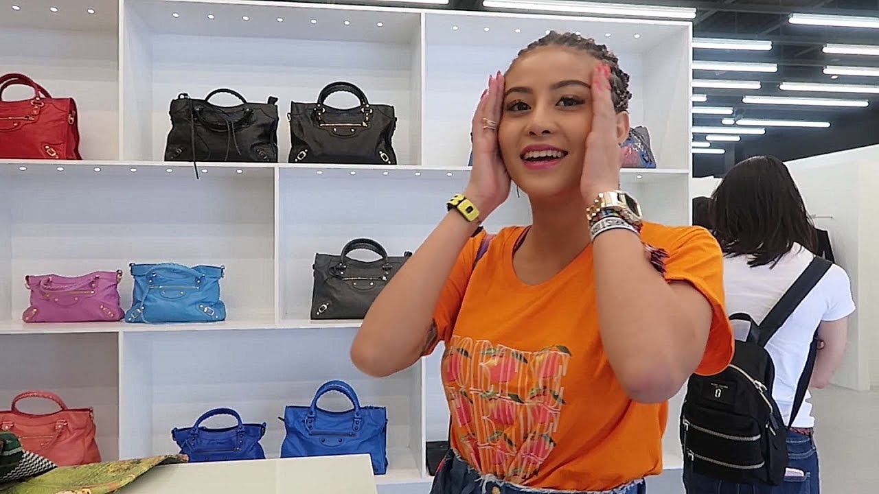 #KVLOG92 - SHOPPING IN JAPAN GOT ME CRAZY!