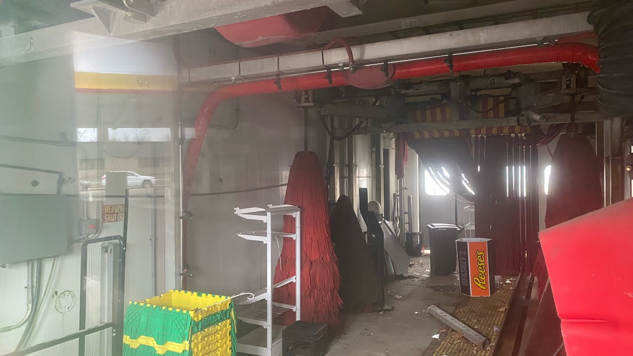 GONE FOREVER: Abandoned Late-1990’s Belanger Mini Tunnel || Shell Gas Station