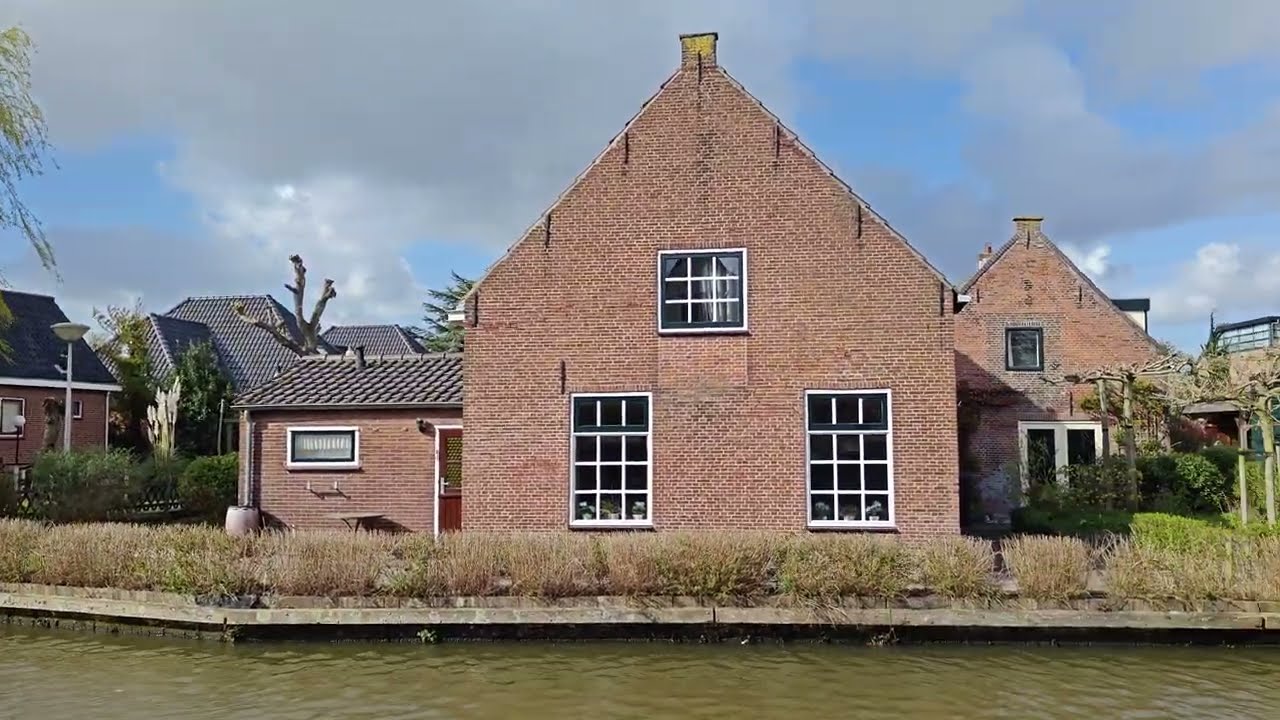 Street walk in De Lier, The Netherlands. 4k video 60 fps. Just walking, no talking.