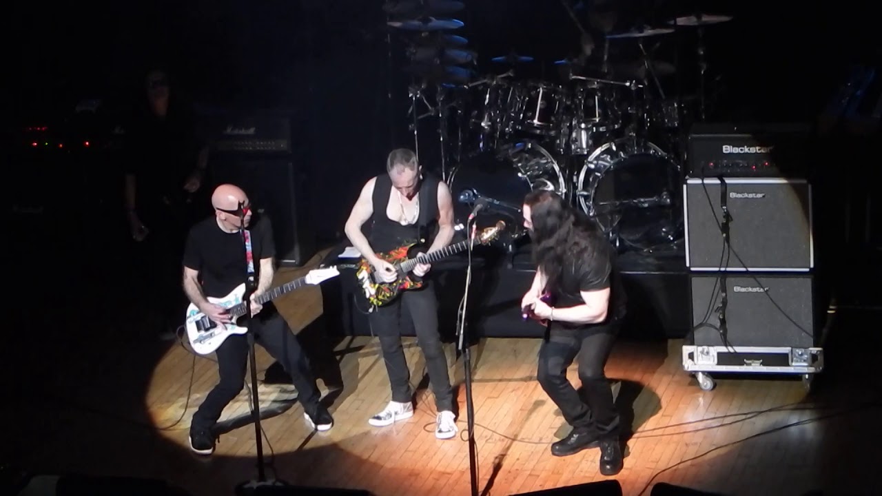 G3 LIVE 2018 (( THE JAM JOE SATRIANI /JOHN PETRUCCI/PHIL COLLEN/GLENN HUGHES ))