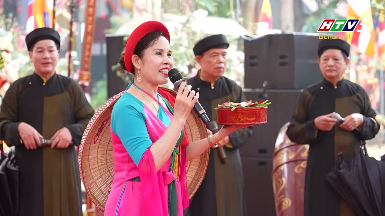 Âm vang lễ hội đầu xuân nơi cửa Phật