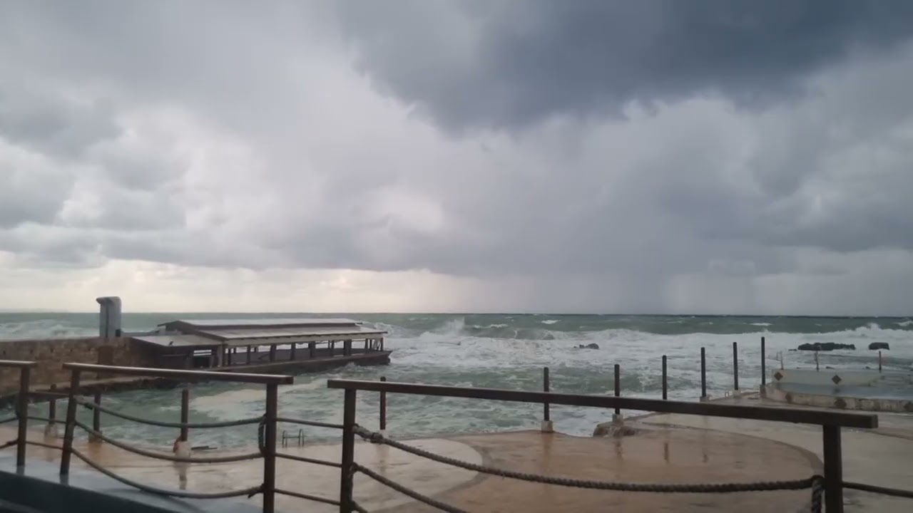 Sleep well, video showing rain and storm - Jbeil Byblos coast - 13 January 2026, from the car