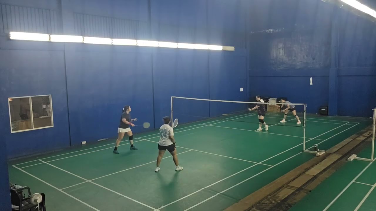 Ria & Pola Vs Sheila & Anabel (Racket Squad)