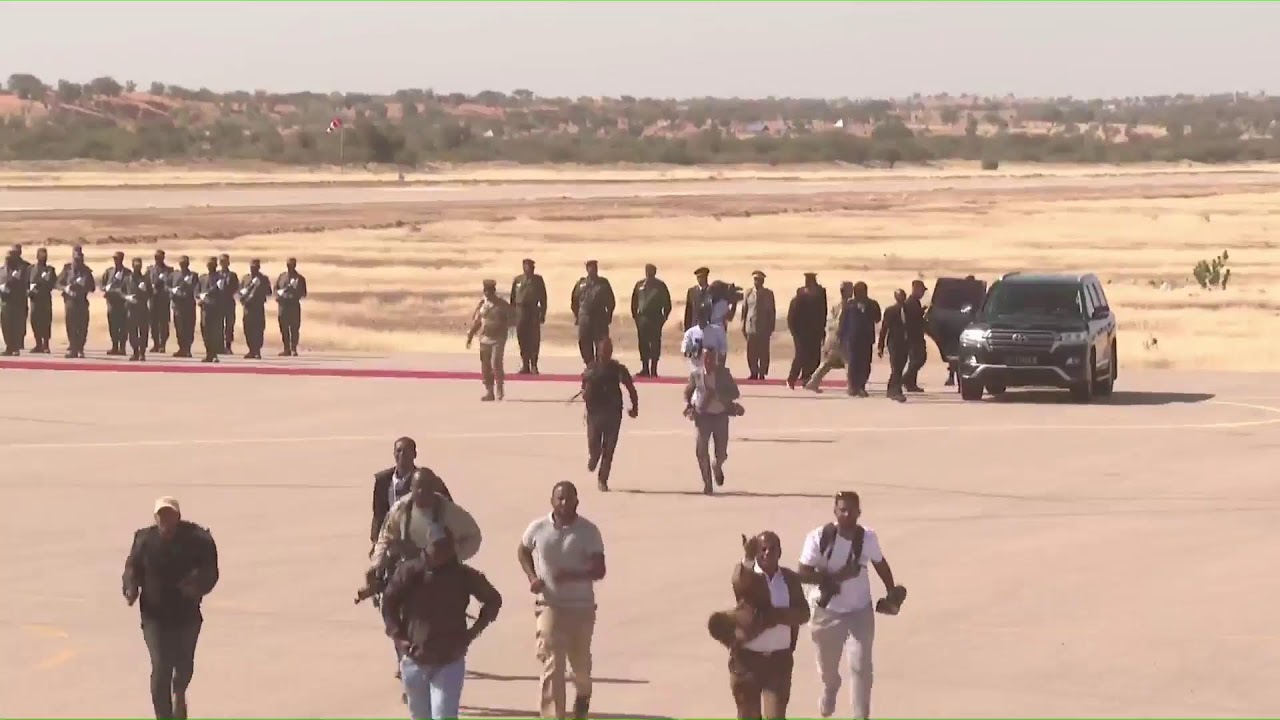 فخامة رئيس الجمهورية السيد محمد ولد الشيخ الغزواني يصل إلى مدينة كيفه، وسط استقبال رسمي وشعبي كبير