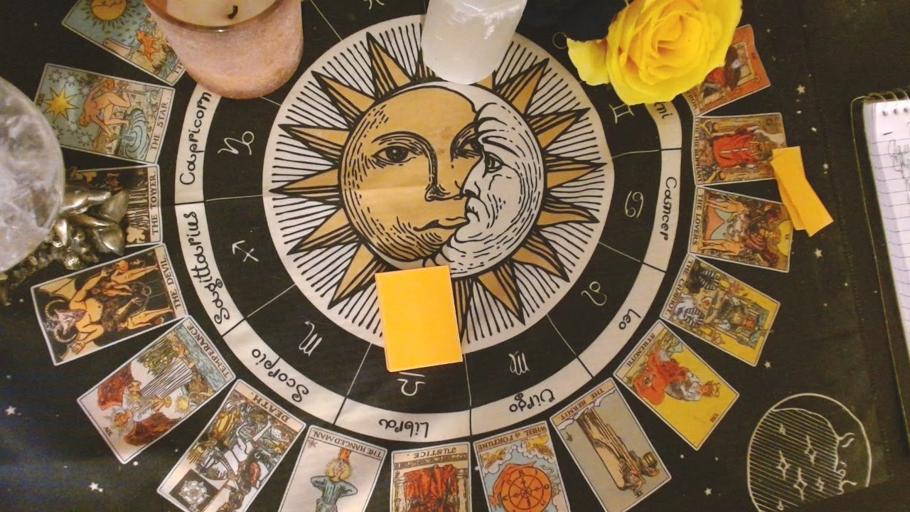 Live Tarot Readings